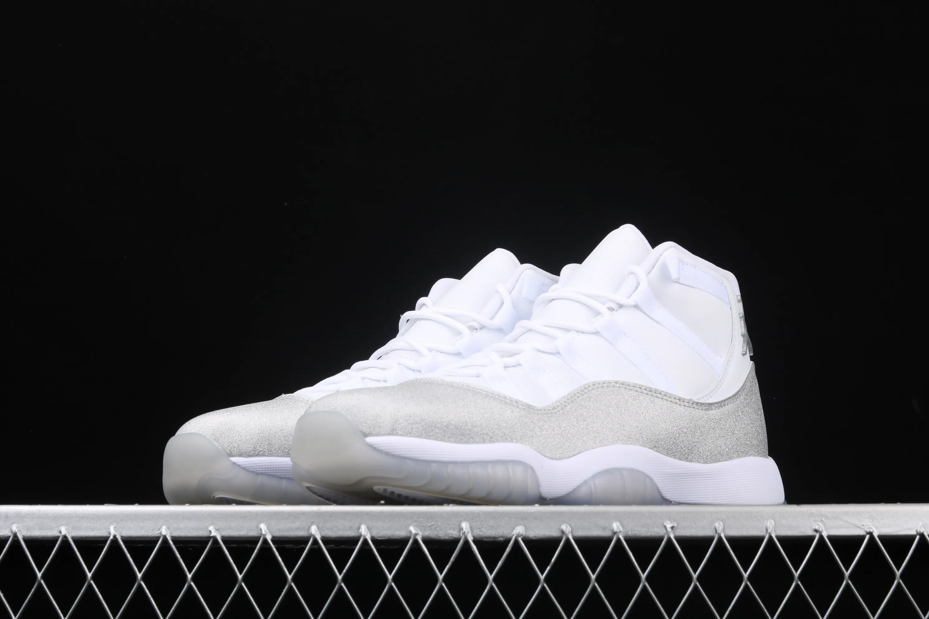 All categories Air Jordan Jordan series basketball shoes Air Jordan 11 Air Jordan 11 Metallic Silver AJ11 Joe 11 Swarovski Starry AR0715-100
